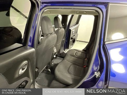 Used 2021 Jeep Renegade Latitude w/ Convenience Group FWD image 13
