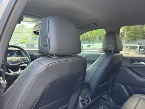 New 2026 Chevrolet Equinox LT w/ Convenience Package II FWD image 16