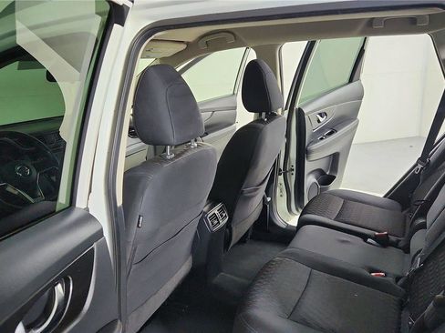 Used 2020 Nissan Rogue SV image 32