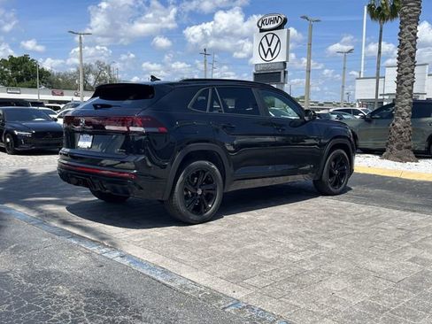 New 2026 Volkswagen Atlas Cross Sport SEL R-Line AWD/4WD image 4