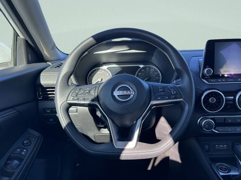 Used 2024 Nissan Sentra SV image 30
