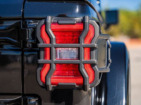 Used 2021 Jeep Wrangler Unlimited Rubicon image 21