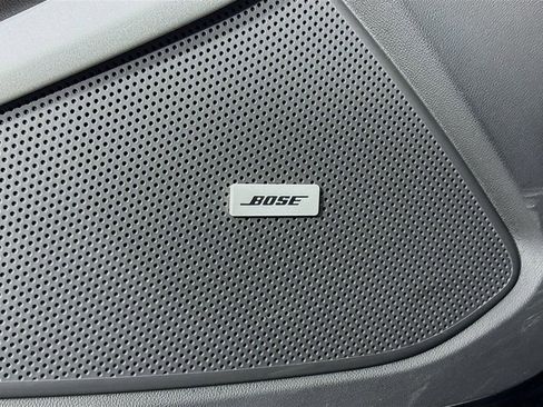 Certified 2021 Chevrolet Camaro LT w/ Technology Package image 21