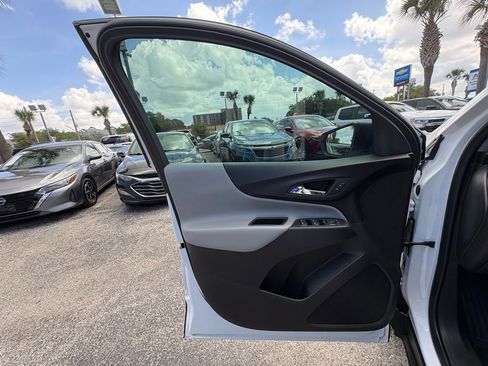 Used 2024 Chevrolet Equinox LS FWD image 29