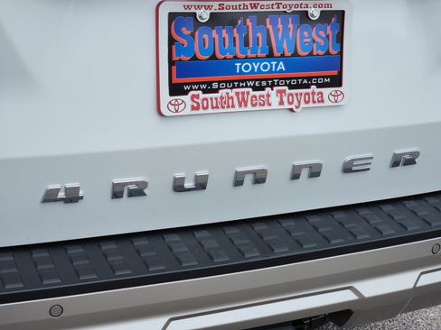New 2026 Toyota 4Runner Limited AWD/4WD image 12