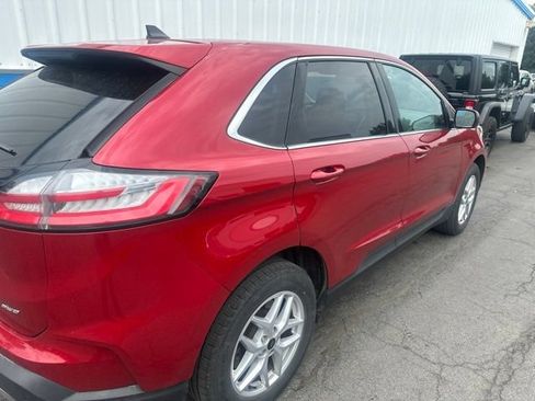 Used 2024 Ford Edge SEL w/ Convenience Package AWD/4WD image 7