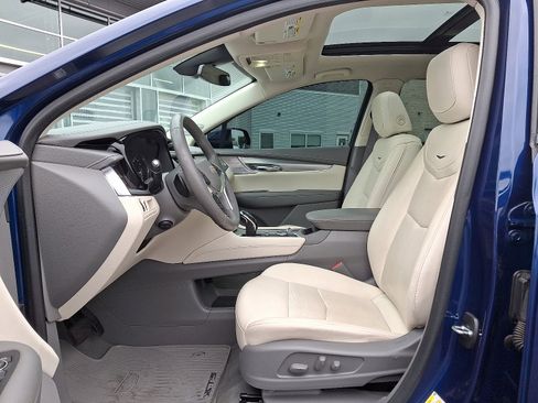 Used 2023 Cadillac XT5 Premium Luxury image 13