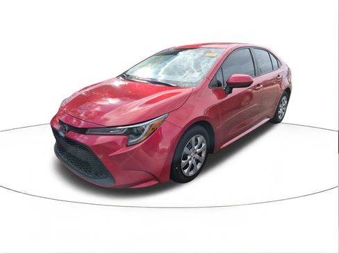 Used 2020 Toyota Corolla LE image 4