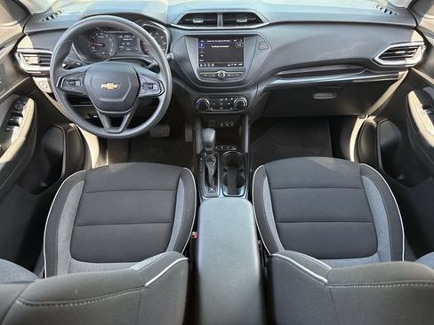 Certified 2023 Chevrolet TrailBlazer LT FWD image 12