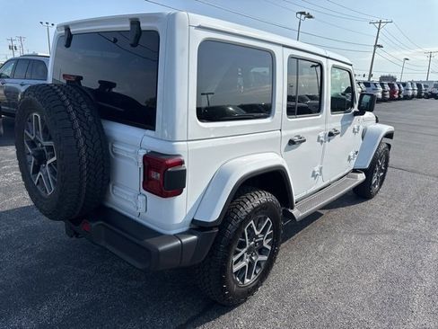 New 2025 Jeep Wrangler Sahara image 9
