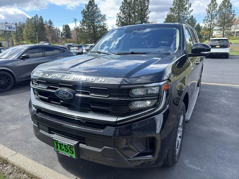 Certified 2025 Ford Expedition Max Active AWD/4WD image 1