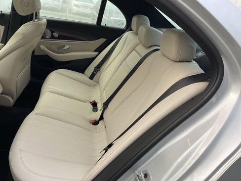 Used 2019 Mercedes-Benz E 300 image 40