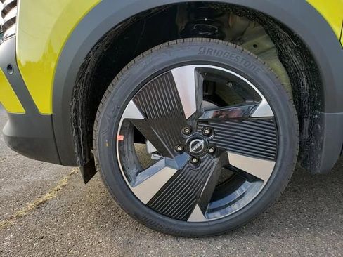 New 2026 Nissan Kicks SR w/ Cold Weather Package image 22