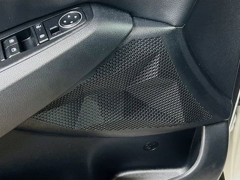 Certified 2024 Kia Seltos S image 19