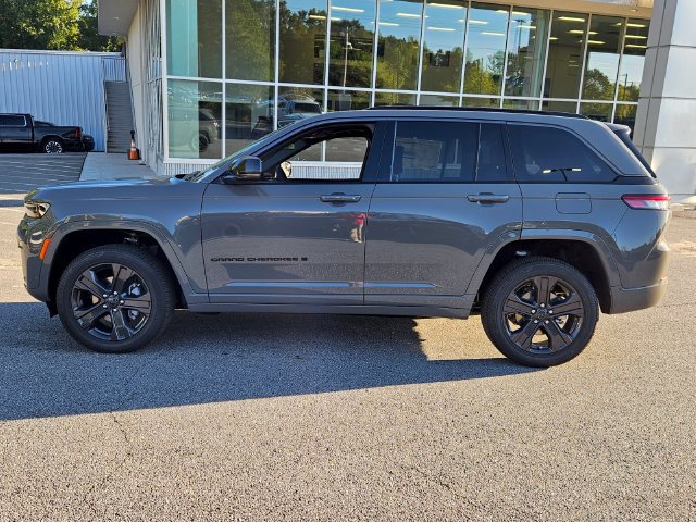 New 2027 Jeep Grand Cherokee Limited AWD/4WD image 10