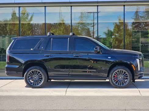 New 2026 Cadillac Escalade Platinum Sport AWD/4WD image 6
