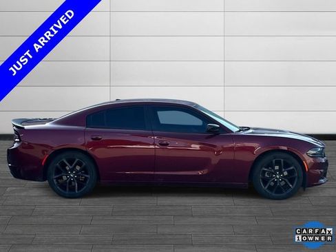 Used 2021 Dodge Charger SXT w/ Blacktop Package RWD image 3