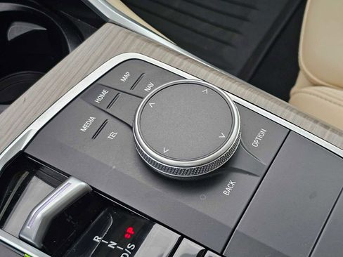 Used 2025 BMW 330i xDrive 330i xDrive w/ Premium Package image 31