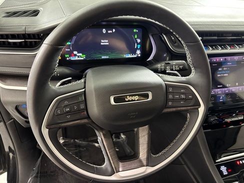 Used 2022 Jeep Grand Cherokee Limited 4xe AWD/4WD image 32