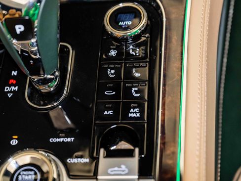 Used 2024 Bentley Continental GT V8 image 33