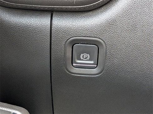 Used 2022 Chevrolet Silverado 1500 LT Trail Boss w/ LPO, Dark Essentials Package image 22