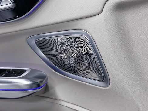 Used 2024 Mercedes-Benz CLE 450 4MATIC Cabriolet image 8