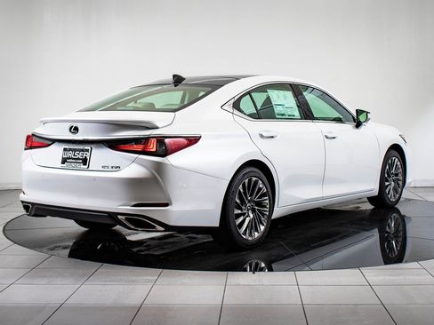 New 2025 Lexus ES 350 Luxury image 7