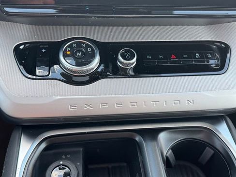 New 2026 Ford Expedition Active image 24