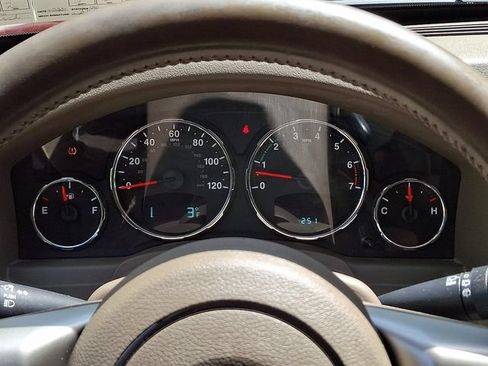 Used 2011 Jeep Liberty Limited w/ Tire & Wheel Group AWD/4WD image 22