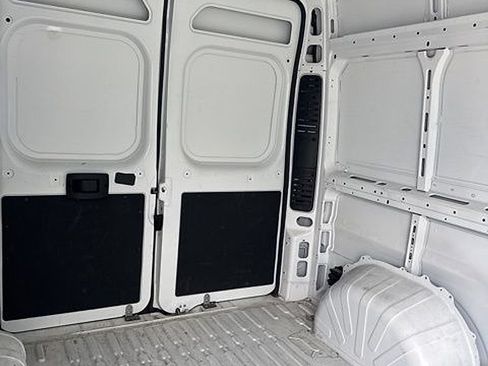 Used 2026 RAM ProMaster 2500 w/ Convenience Group FWD image 23