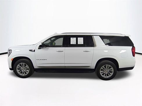 Used 2024 GMC Yukon XL SLT image 8