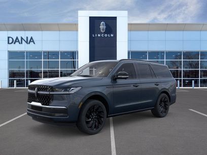 New 2026 Lincoln Navigator Reserve w/ Jet Appearance Package