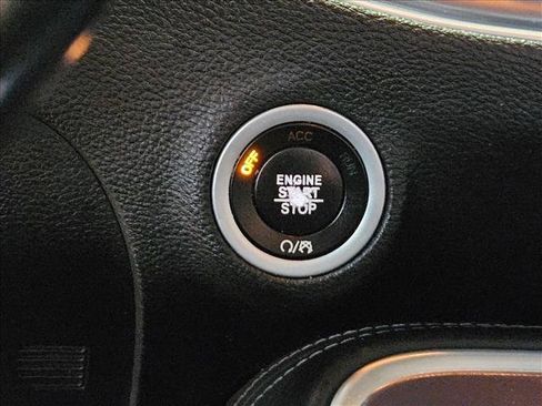 Used 2019 Dodge Challenger SXT RWD image 11