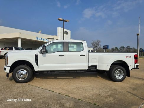 New 2026 Ford F350 XL w/ STX Appearance Package AWD/4WD image 2