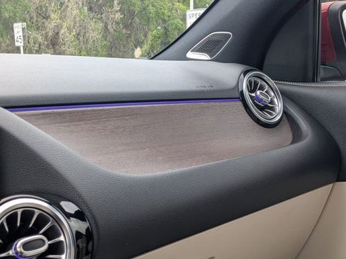 Used 2021 Mercedes-Benz GLA 250 w/ Premium Package image 30