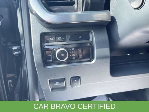 Used 2024 Ford F250 Lariat w/ Lariat Ultimate Package AWD/4WD image 18