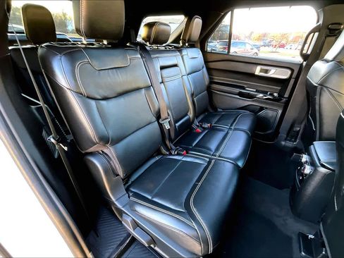 Used 2022 Ford Explorer ST w/ Equipment Group 401A image 20