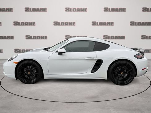 Used 2019 Porsche 718 Cayman RWD image 2