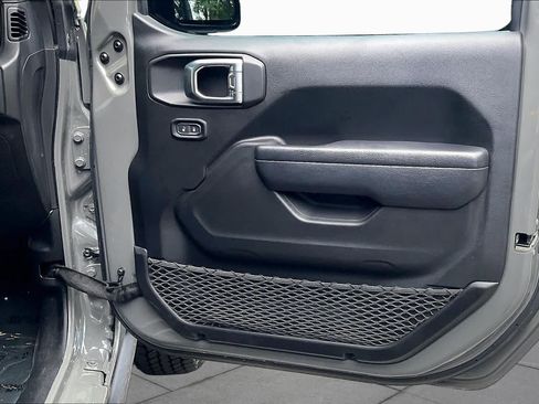 Used 2023 Jeep Wrangler Unlimited Sport AWD/4WD image 25