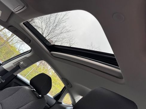 Certified 2025 Honda Accord SE image 19