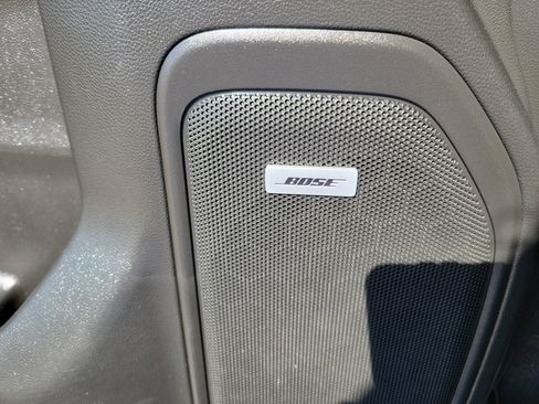 Used 2020 GMC Sierra 1500 SLT w/ SLT Premium Plus Package image 23