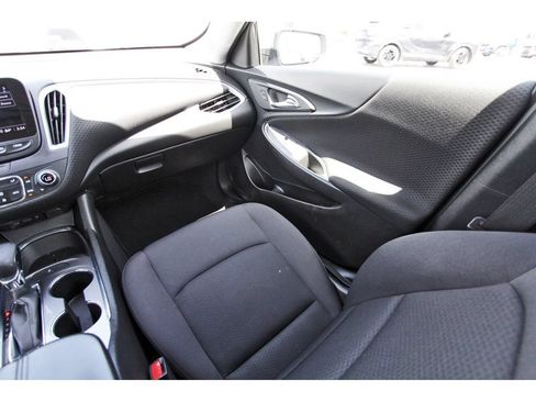 Used 2023 Chevrolet Malibu LT FWD image 11