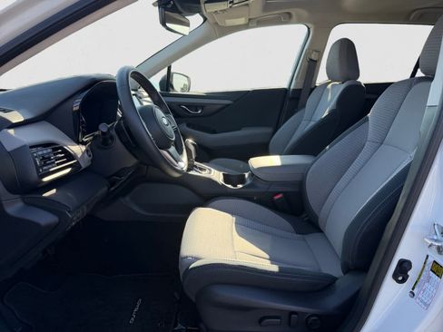Used 2025 Subaru Outback Premium AWD/4WD image 15