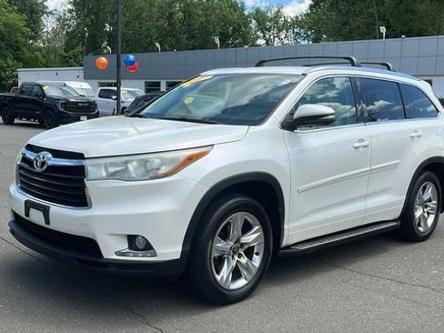 Used 2016 Toyota Highlander Limited AWD/4WD image 5