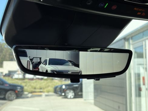 New 2026 Cadillac Escalade ESV Platinum Sport w/ LPO, ONYX Package image 29