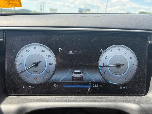 Used 2023 Hyundai Tucson SEL w/ Convenience Package FWD image 2