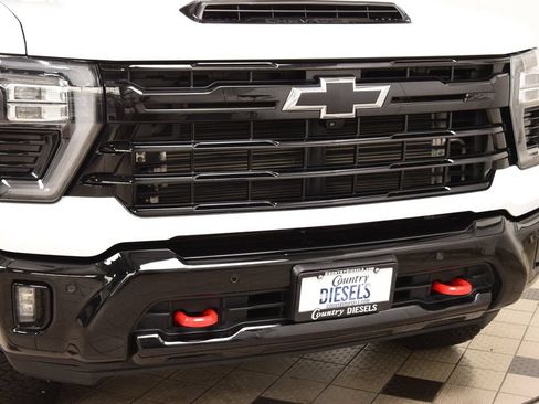 Used 2025 Chevrolet Silverado 2500 LTZ w/ LTZ Plus Package AWD/4WD image 12