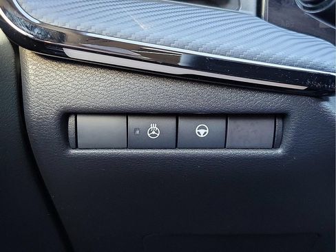 Used 2025 Nissan Kicks SR w/ SR Premium Package AWD/4WD image 13