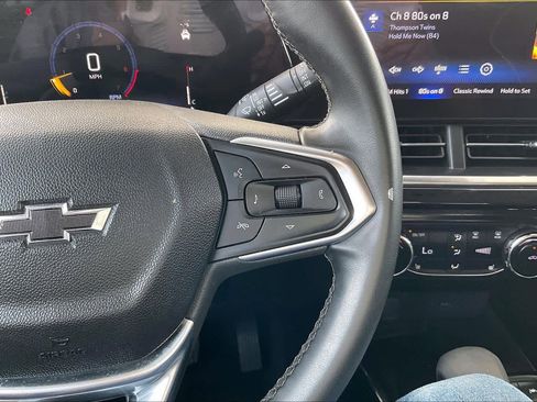 Used 2024 Chevrolet Trax ACTIV w/ Sunroof Package image 25