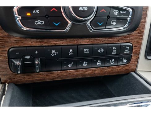 Used 2018 RAM 2500 Laramie w/ Off Road Package image 19